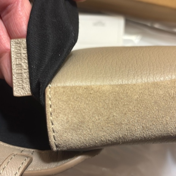 See By Chloé Hanna Mini Cross Body Bag in Motty Grey - Picture 8 of 9